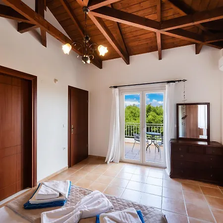 Eudora Villa
