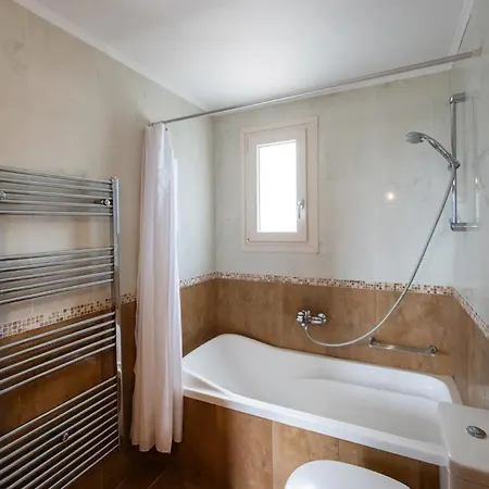 Eudora Τσουκαλάδες