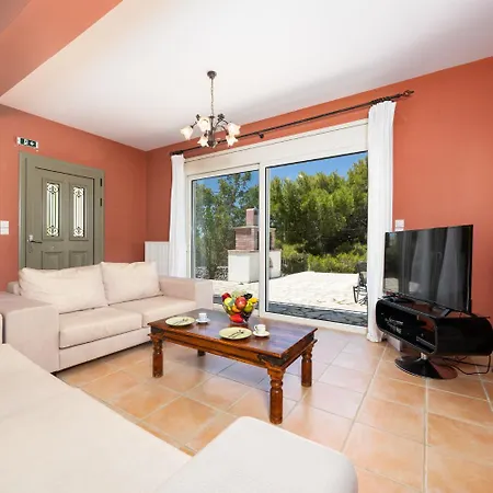 Villa Eudora Tsoukaladhes